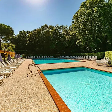 With Swimming-pool In Surrounded By Nature Guardistallo