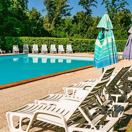 With Swimming-pool In Surrounded By Nature Guardistallo