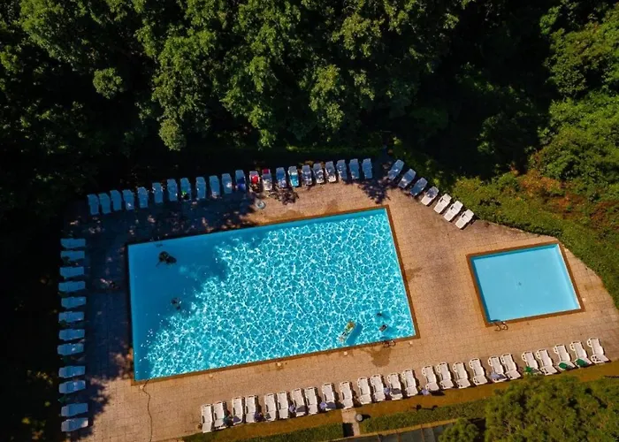 With Swimming-pool In Surrounded By Nature 公寓式酒店 瓜尔迪斯塔洛